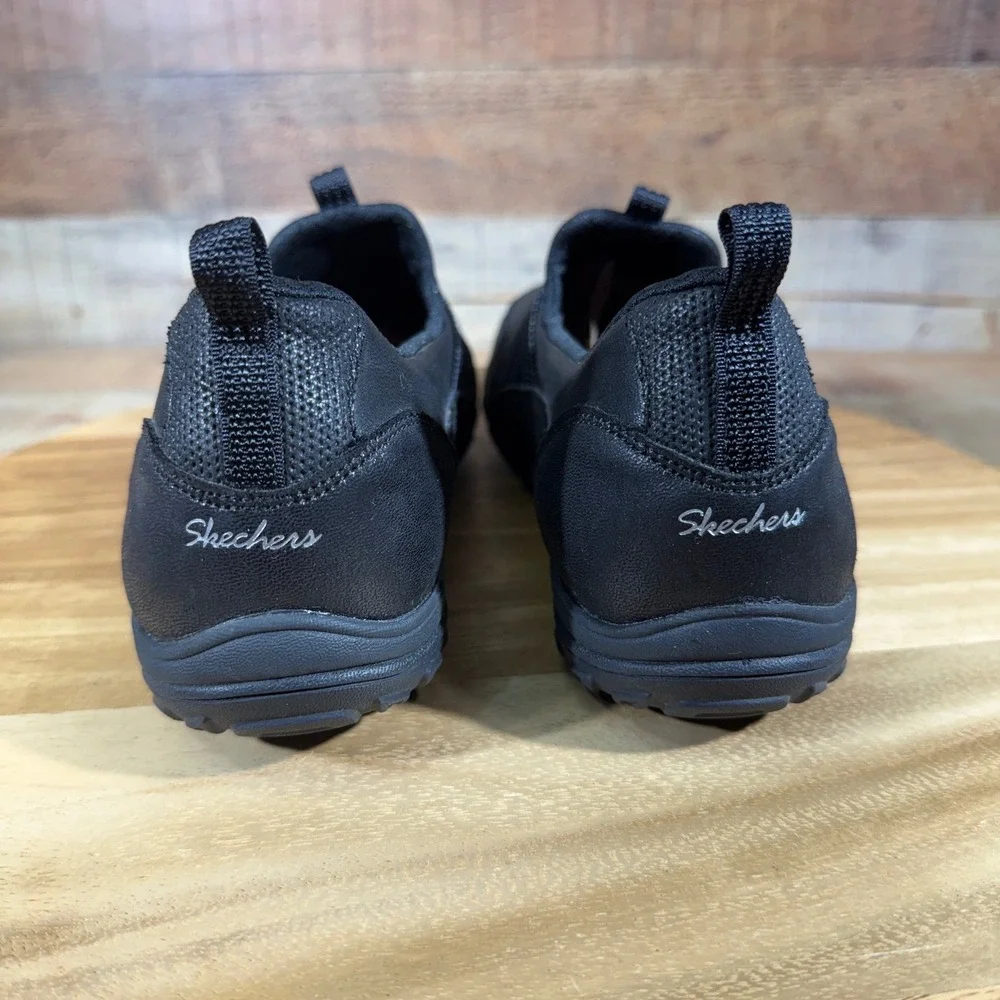 Skechers Loafers Womens 9.5 Black Empress Slip On Shoes 23113 Memory Foam